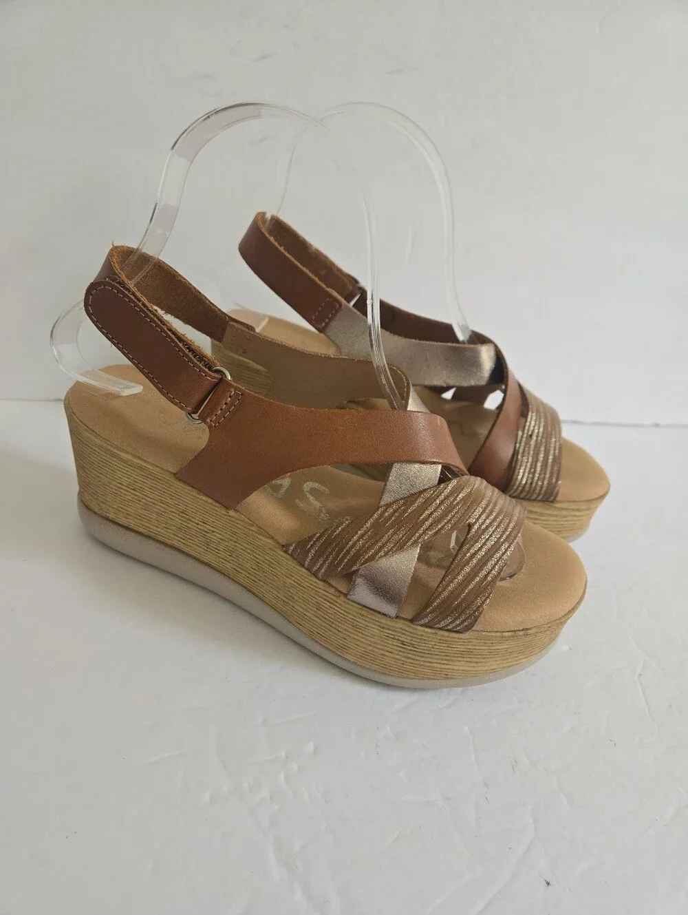 Light Brown Leather Strappy Platform Sandals Size 36